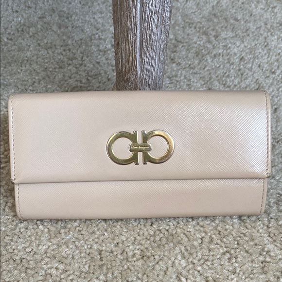 Salvatore Ferragamo Handbags - SALVATORE FERRAGAMO wallet